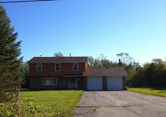 22645 Miller Rd photo 1