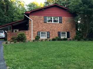 8401 Camden St, Alexandria, VA 22308