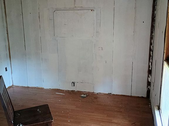 4th image of 121 S Pine St Lot 23