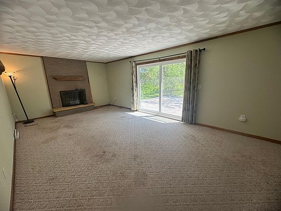 4th image of 1725 Woodlawn Ave