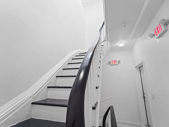 2nd image of 370 Pacific Ave Floor 3