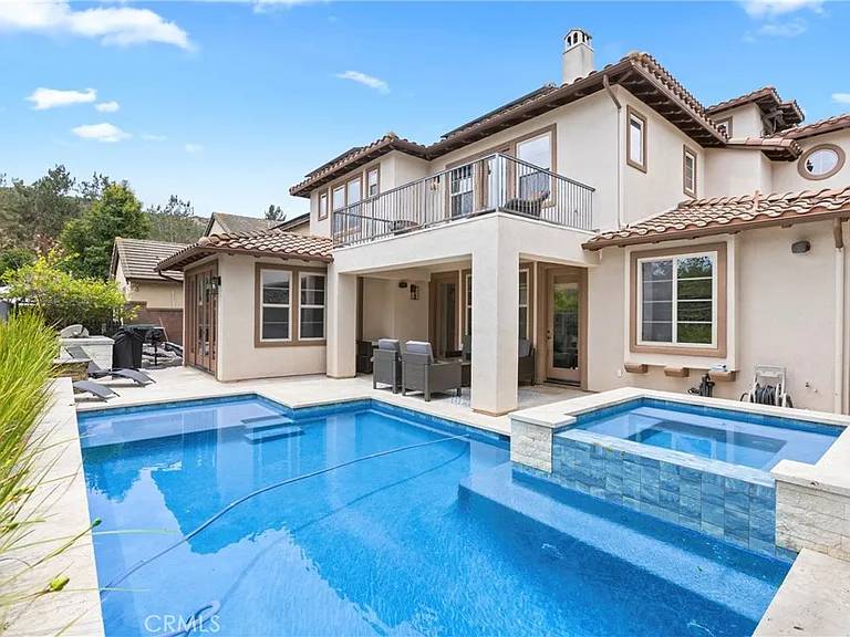 6 Gardenia St — Photo 1