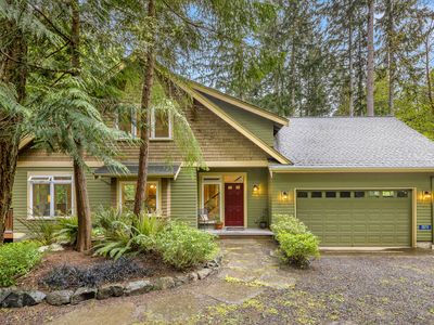 20711 Greenwood St NE, Indianola, WA, 98342