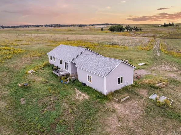 22685 Cow Circle, Ramah, CO 80832