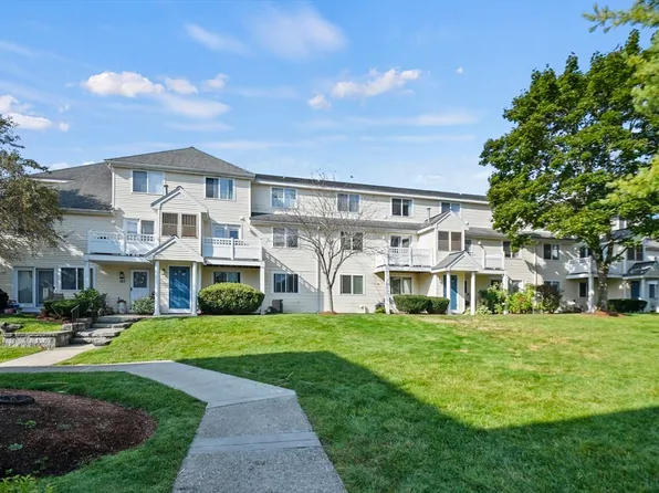 360 Littleton Rd Unit C13, Chelmsford, MA 01824