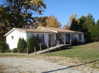 392 Voss Ln, Huntingdon, TN 38344