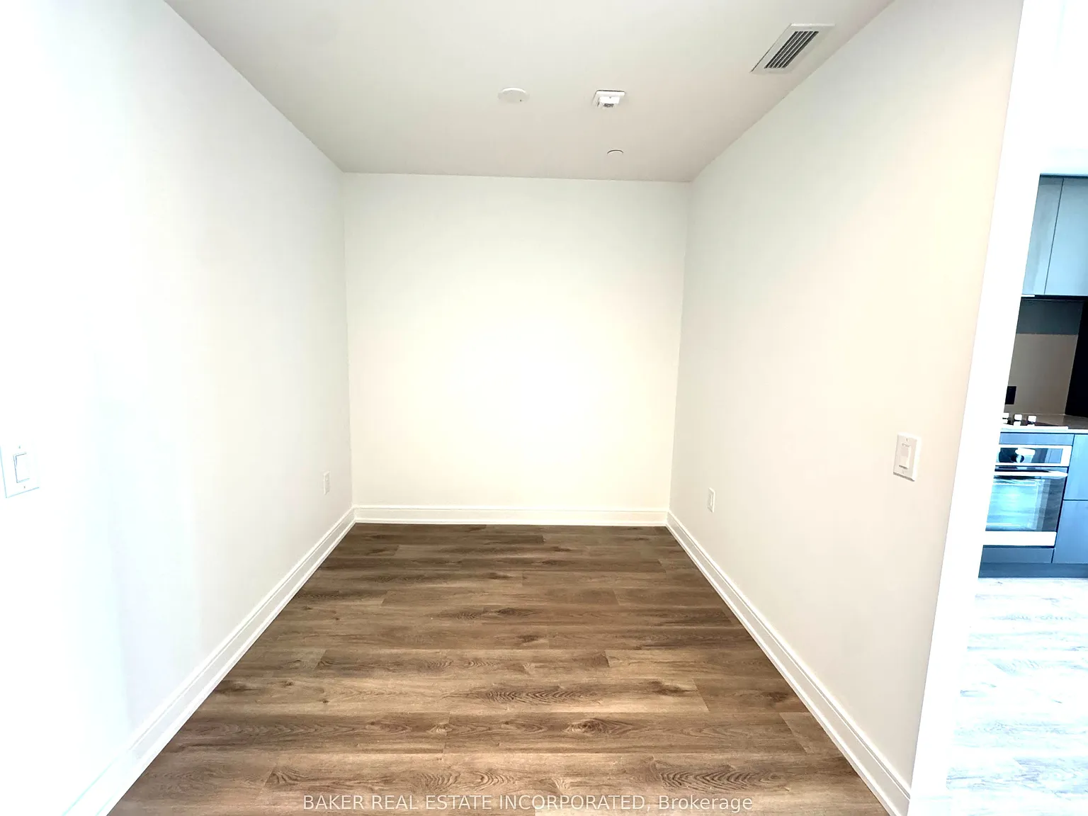Arte Condos — Photo 4
