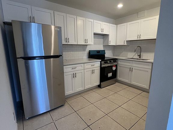2nd image of 4129 NW 88th Ave APT 202