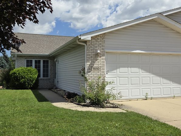 1610 Beech Dr, Crown Point, IN