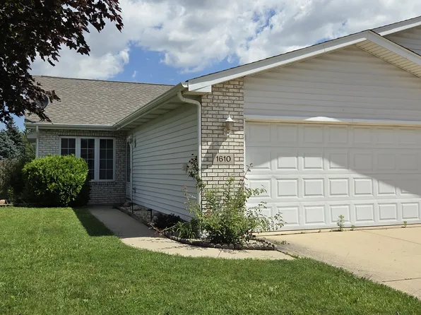 1610 Beech Dr, Crown Point, IN 46307