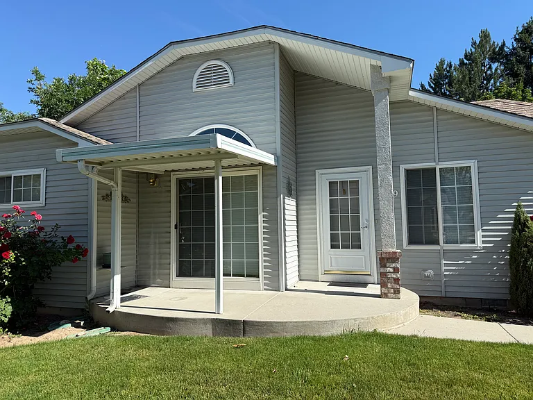 2359 S Ginger Pl — Photo 2
