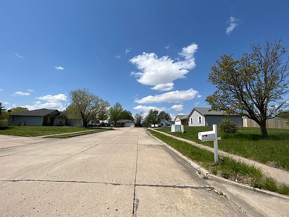 4th image of 5003 Chariton Dr
