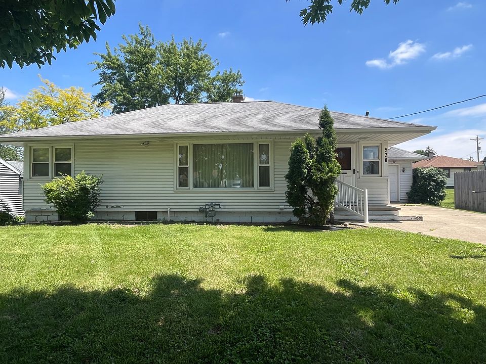 1st image of 538 Dwight St