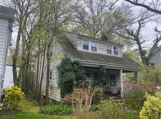 897 Garrison Ave, Teaneck, NJ 07666