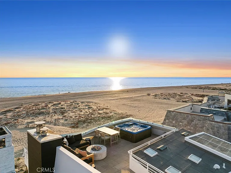 2144 E Oceanfront — Photo 28