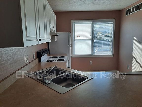 4th image of 97 Liberty Ln APT 1