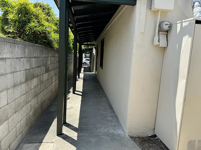 9173 1/2 E Las Tunas Dr — Photo 10
