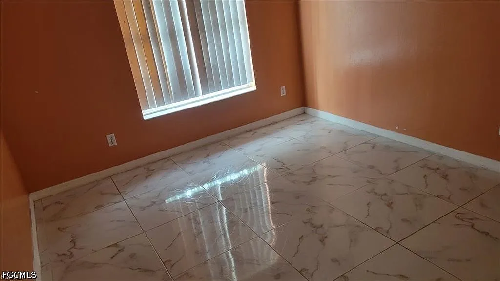 4 bed, 2.0 bath, 1804 sqft, $2,250 — Photo 3