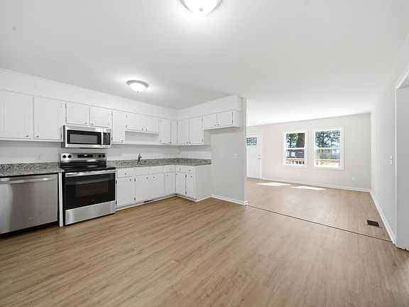 5th image of 3027 Bachman Rd
