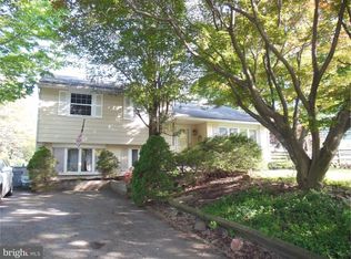 1218 Thistlewood Ln, West Chester, PA 19380