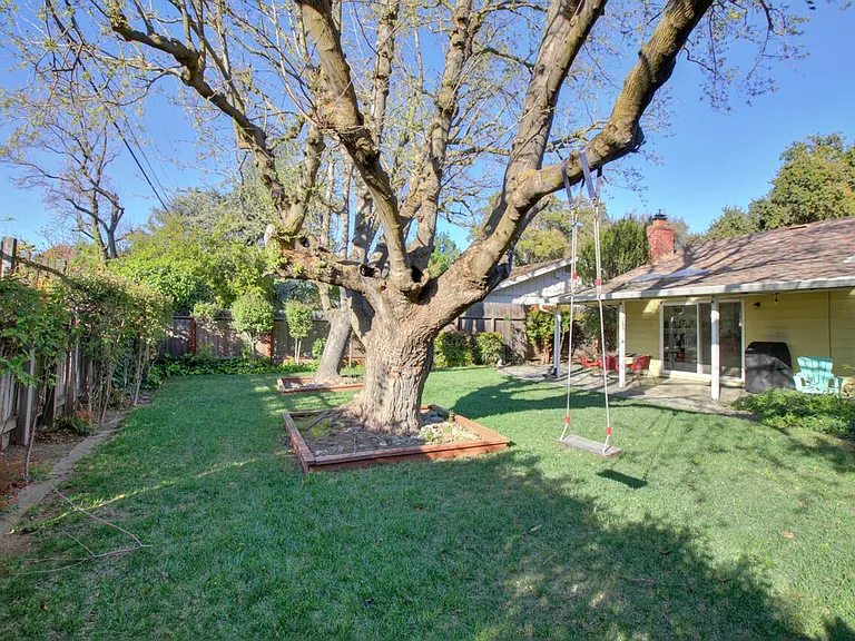 1201 Oak Ave — Photo 19