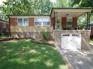 1605 Salem Hills Dr, Saint Louis, MO 63119