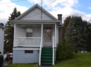 899 Scott Rd, Dickson City, PA 18519