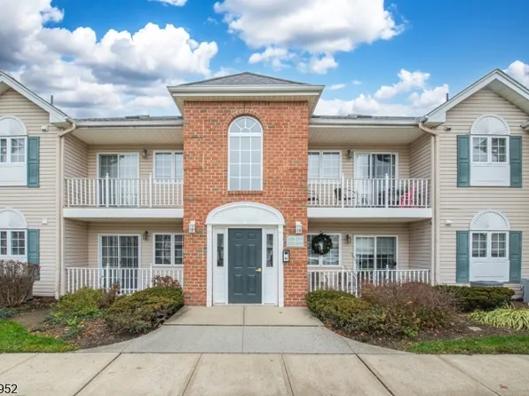 105 Roseland Ave #1203, Caldwell Boro Twp., NJ 07006