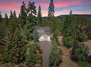516 Sugarbush Ln, Murphys, CA 95247