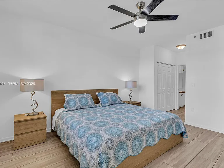 19501 E Country Club Dr #9101 — Photo 11