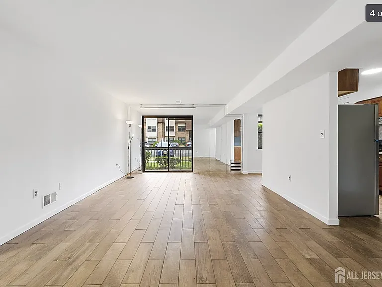 1602 Raspberry Ct — Photo 7