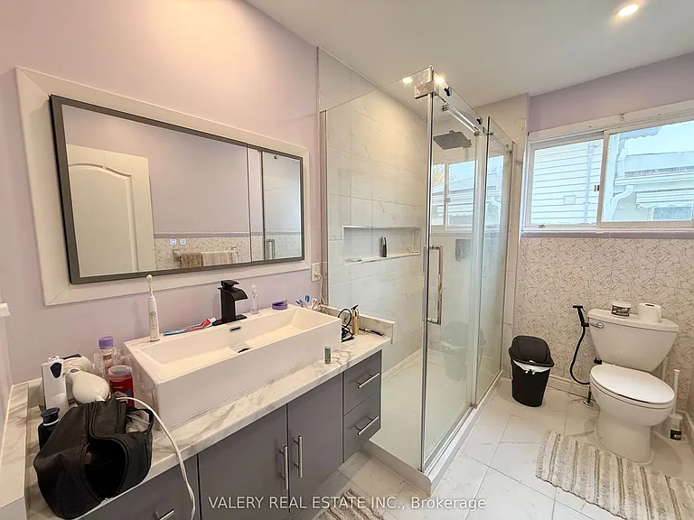 1102 Langlois Ave — Photo 15