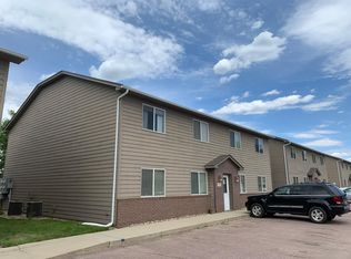 3501 W Ralph Rogers Rd #9, Sioux Falls, SD 57108