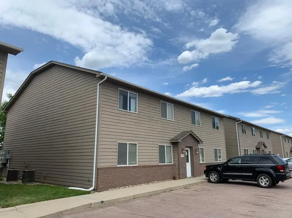 3513 W Ralph Rogers Rd #17, Sioux Falls, SD 57108