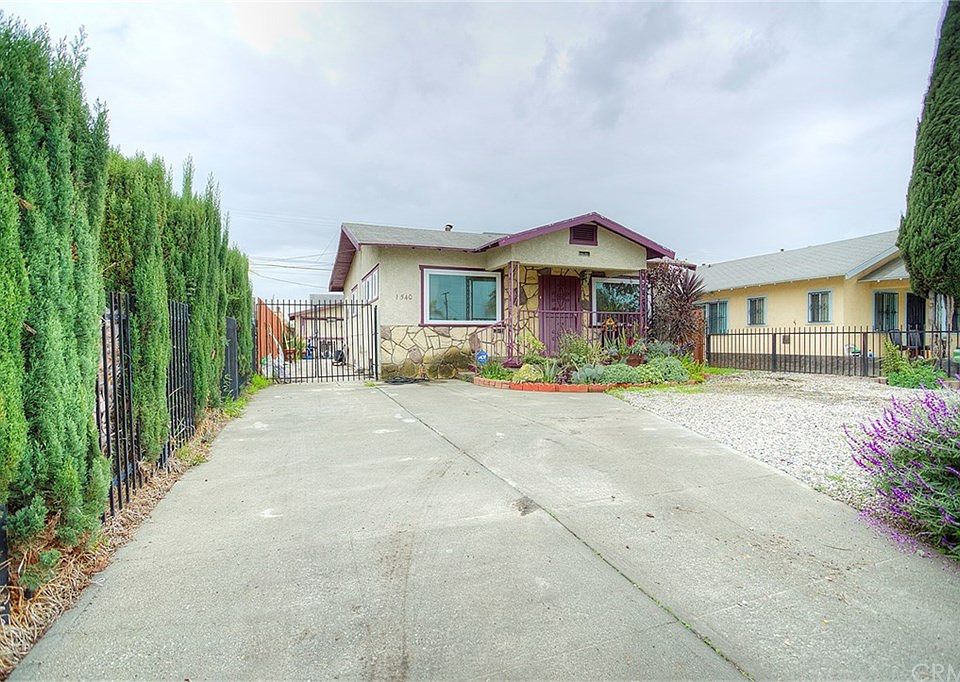 2nd image of 1540 W 69th St