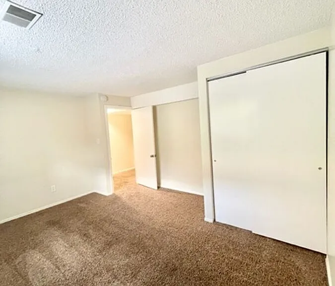 3115 N High St — Photo 21