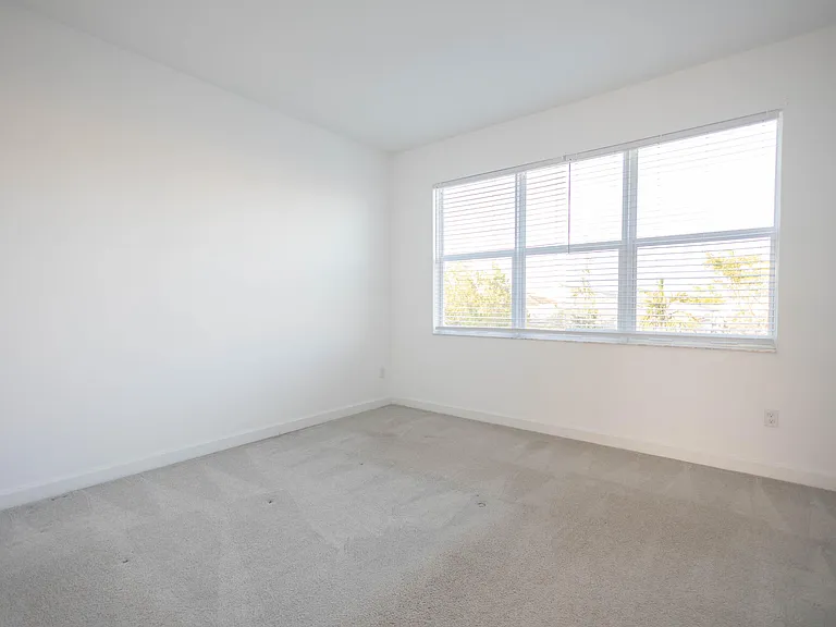 4985 Navali Dr — Photo 13