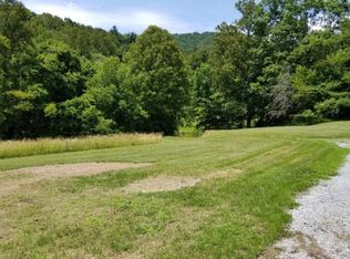 160 Morton Rd, Hampton, TN 37658