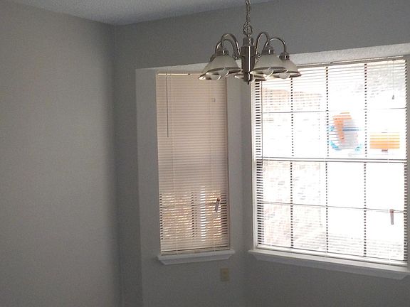 3rd image of 3824 Cagle Dr