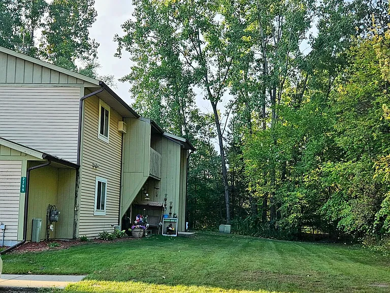 2795 W Knox Rd #9 — Photo 3