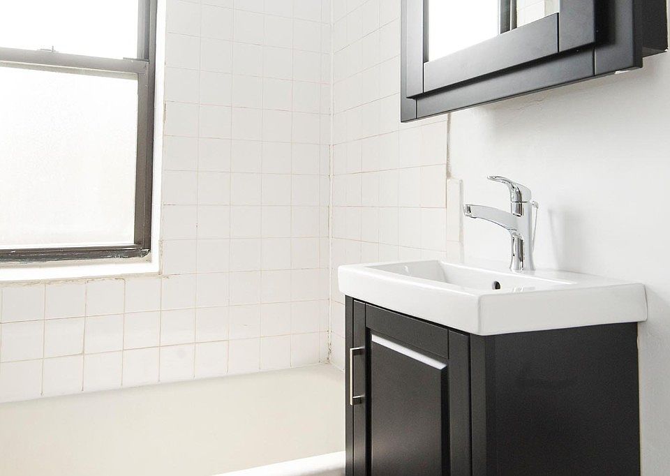 1st image of 2535-37 N Seminary Ave #25373