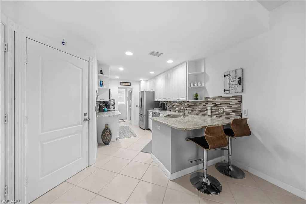 3 bed, 2.5 bath, 1611 sqft, $2,700 — Photo 1