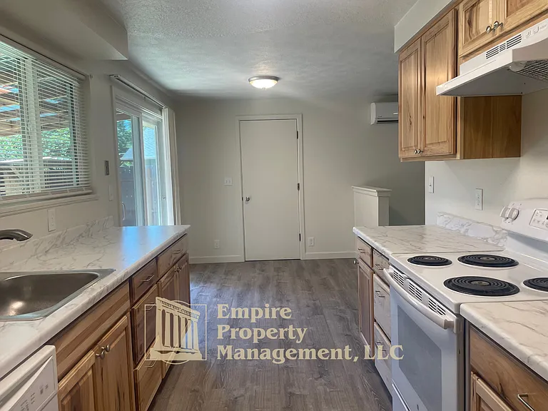 2312 Willona Dr — Photo 7