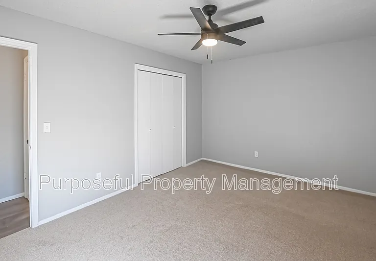 8224 NW 87th St — Photo 27