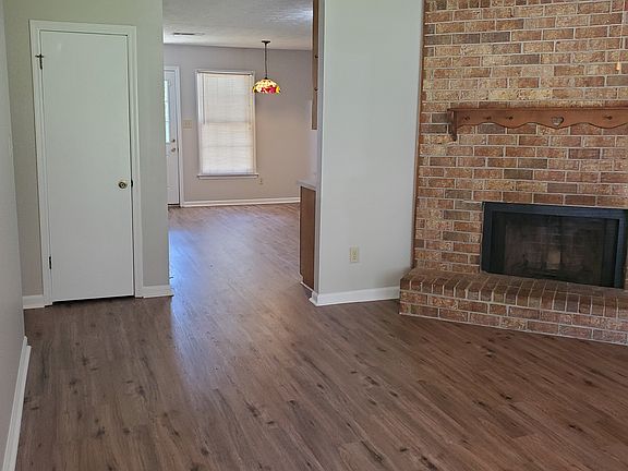 3rd image of 330 Chase Dr #2
