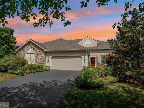 155 Greenville Ct #55, Berwyn, PA 19312