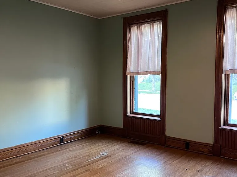728 S 13th St — Photo 13