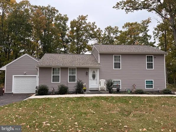 7428 Hawkins Dr, Hanover, MD 21076