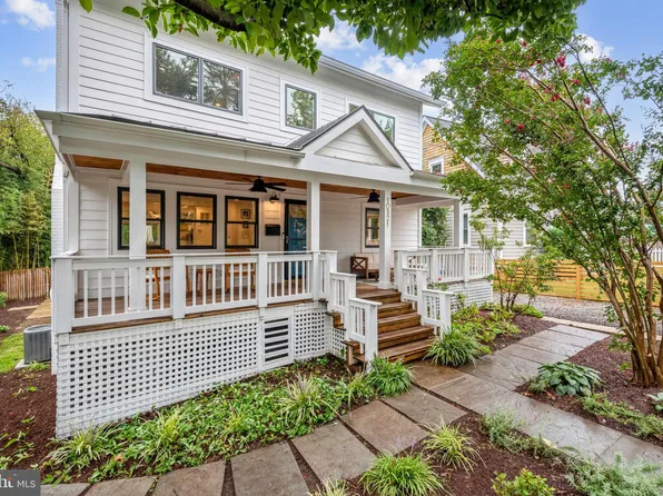 10521 Saint Paul St, Kensington, MD 20895