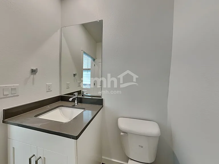 310 N Addison Way — Photo 6